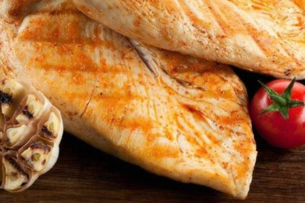Precio de la pechuga de pollo se “dispara” en enero, ubica Profeco