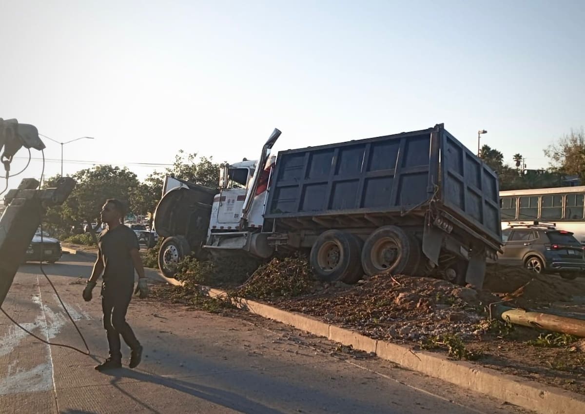 El incidente pudo deberse a una falla mecánica. Foto : Border Zoom