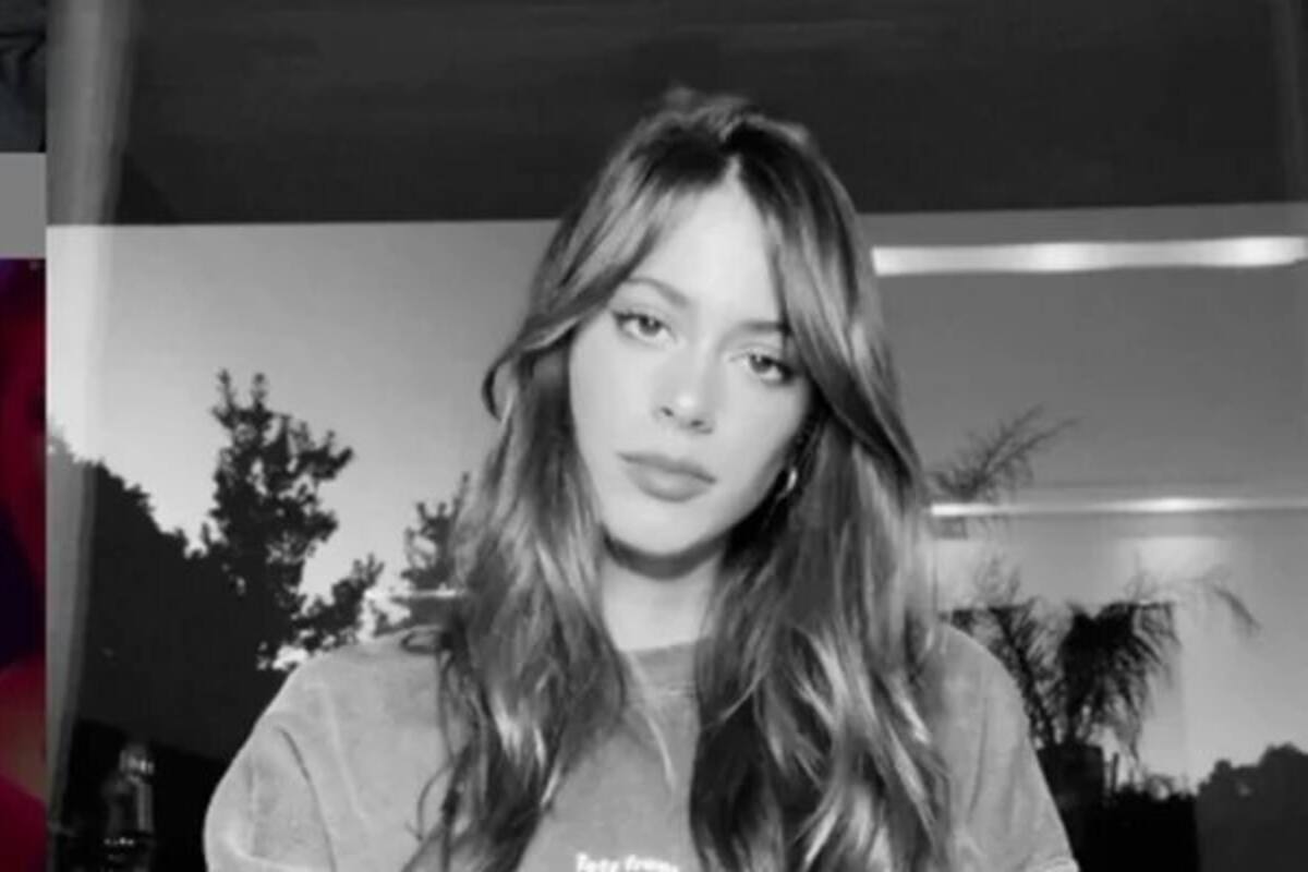 Tini Stoessel anda triste y la "apapachan" sus seguidores