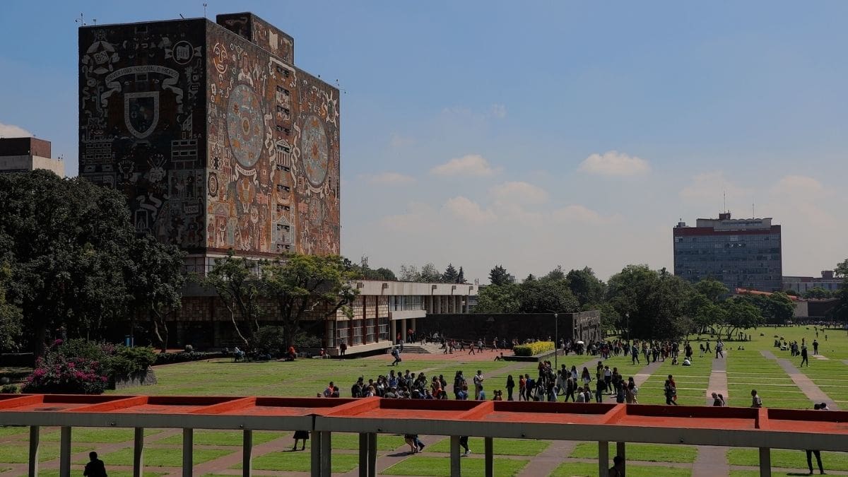 Estudiantes rechazados por la UNAM convocan a marcha en CDMX tras denunciar irregularidades en el primer examen de admisión digital supervisado por Inteligencia Artificial