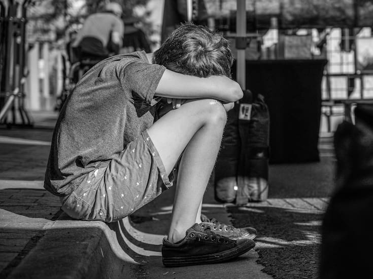 Hábitos que protegen a tu hijo de problemas emocionales, según experto