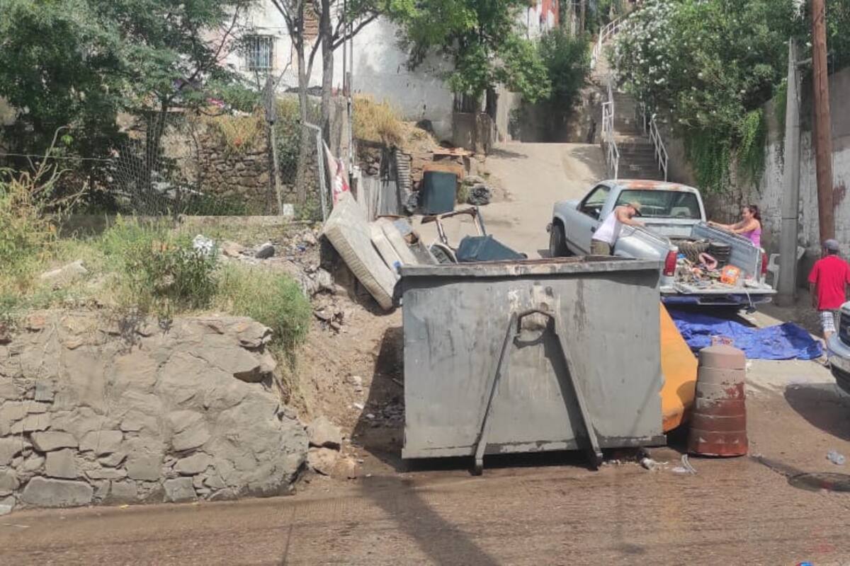 Piden nogalenses atender problema de basura en las calles