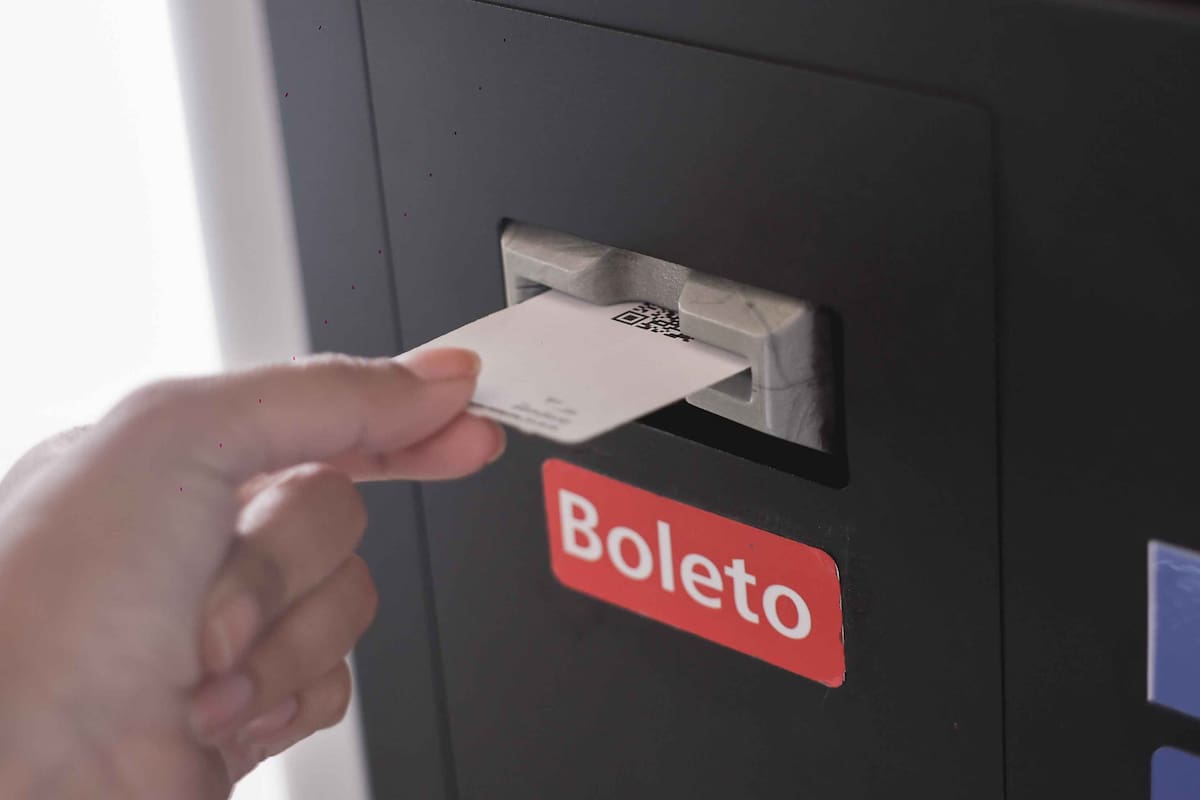 Identifican plazas comerciales amparadas contra tiempos de cortesía