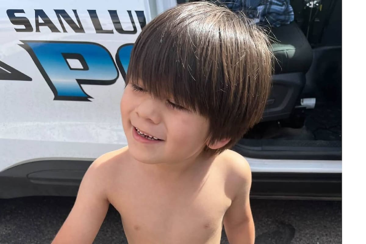 Buscan a familiares de niño de 5 años localizado solo en un parque de San Luis, Arizona