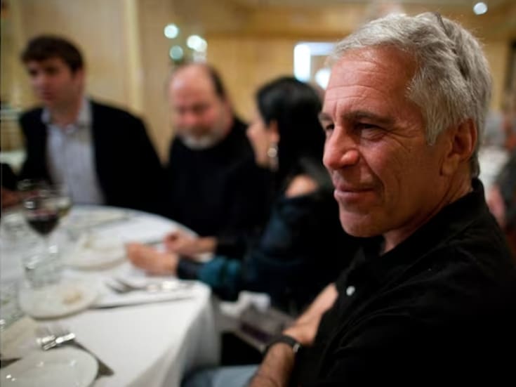 Nueva filtración del caso Jeffrey Epstein ‘sacude’: correos electrónicos describen presuntos entierros clandestinos cerca de su rancho y la muerte de dos jóvenes extranjeras estranguladas durante sexo “duro y fetichista”, según un extrabajador citado en los documentos