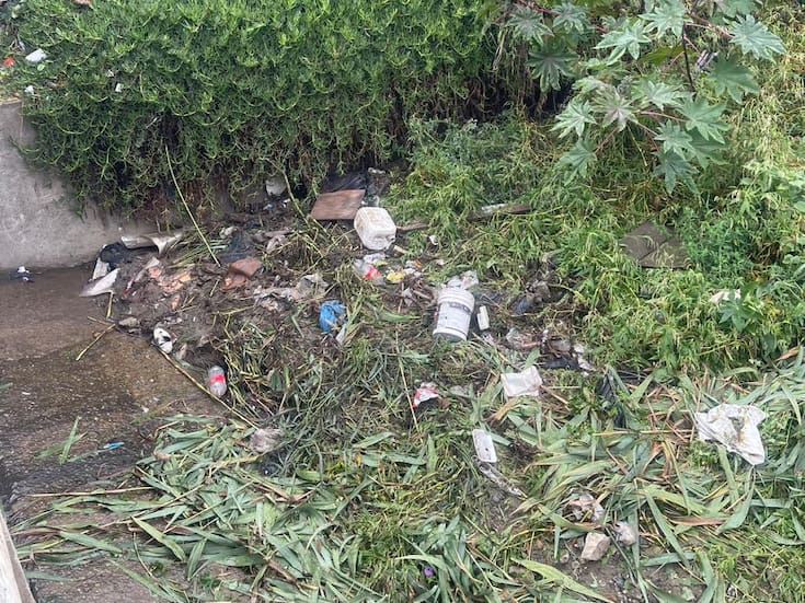 Arroyo Huahuatay acumula grandes cantidades de basura