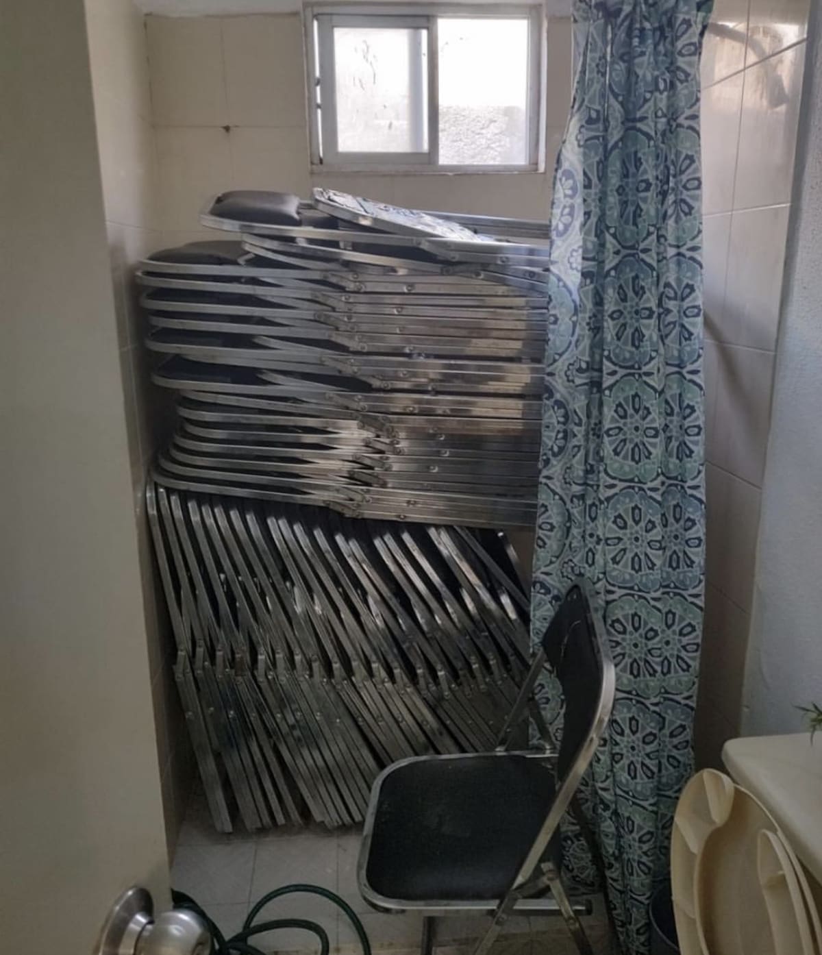 El centro comunitario “Va por ellos Hermosillo” sufrió un robo en el que se llevaron alimentos y utensilios destinados a niños, escuelas y familias foráneas con pacientes en hospitales.