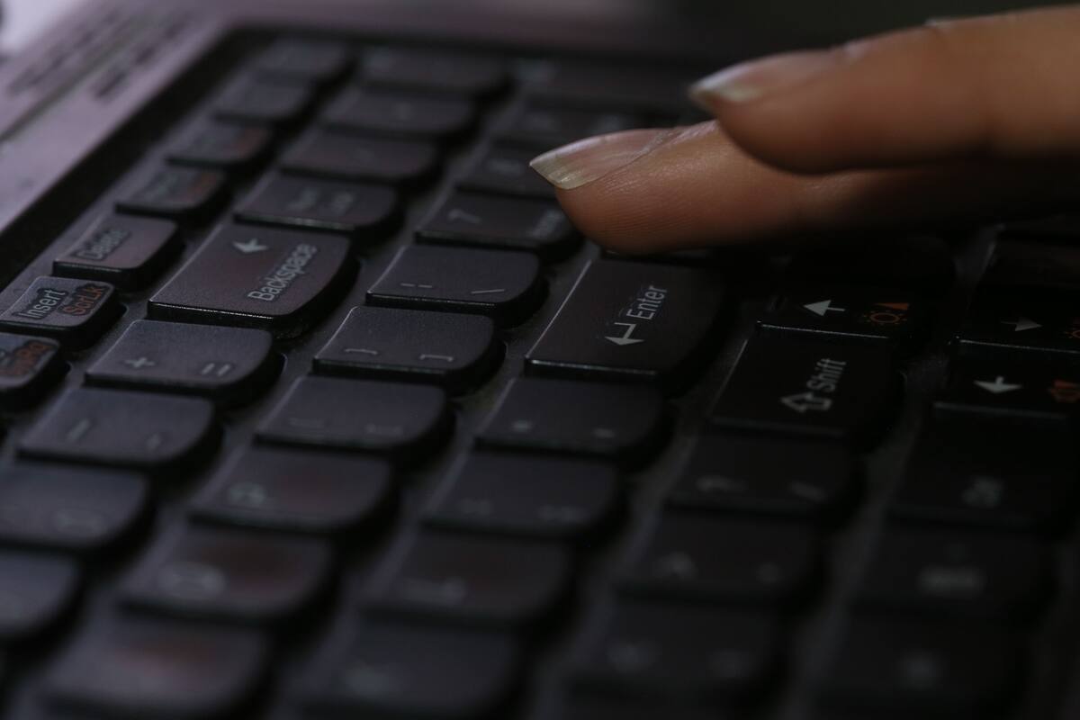 Tiendas online infringen con derechos de los consumidores