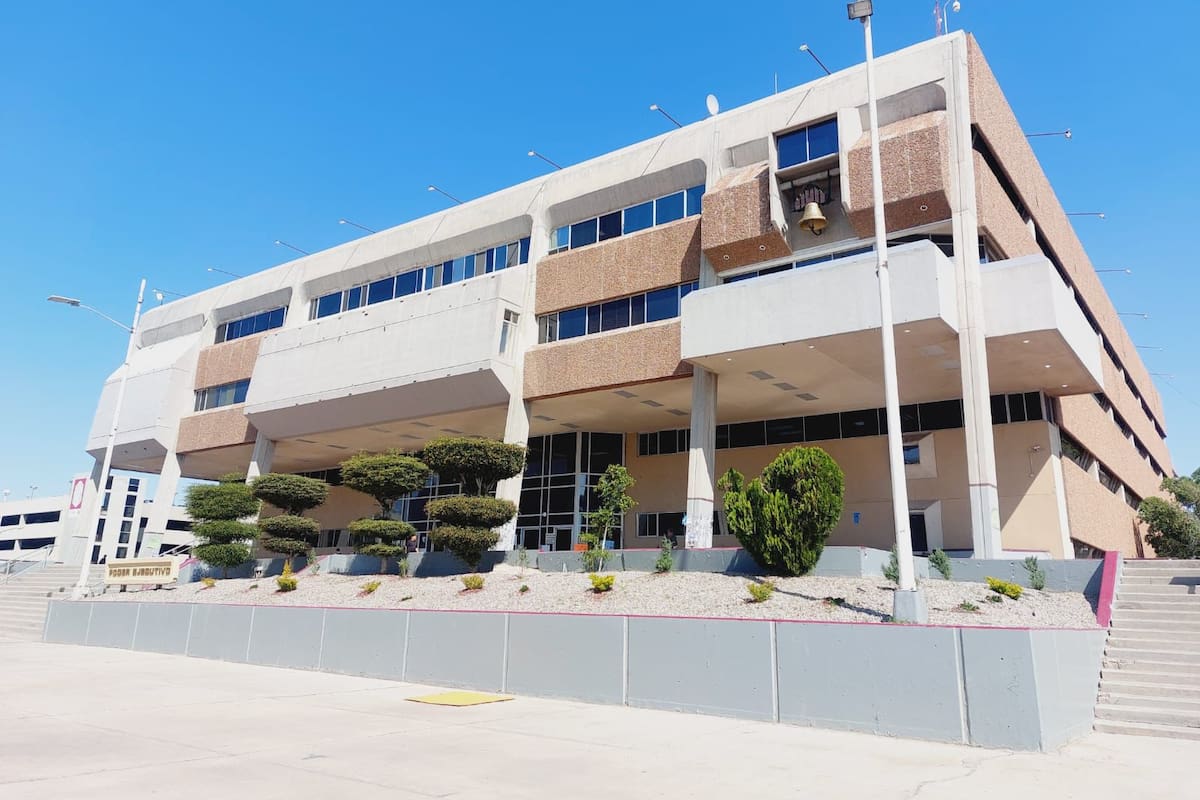 Habrá suspensión de actividades en oficinas del Gobierno de BC este 1 y 4 de mayo