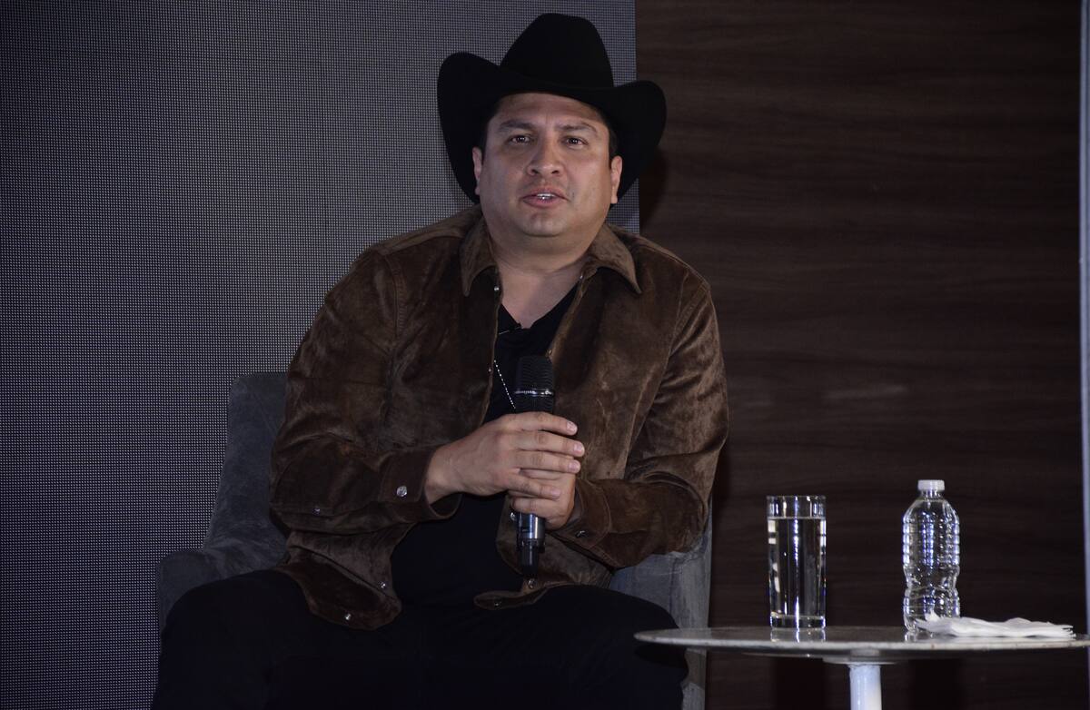 Julión Álvarez se presentó en el escenario del Festival Internacional del Globo 2024 (FIG).