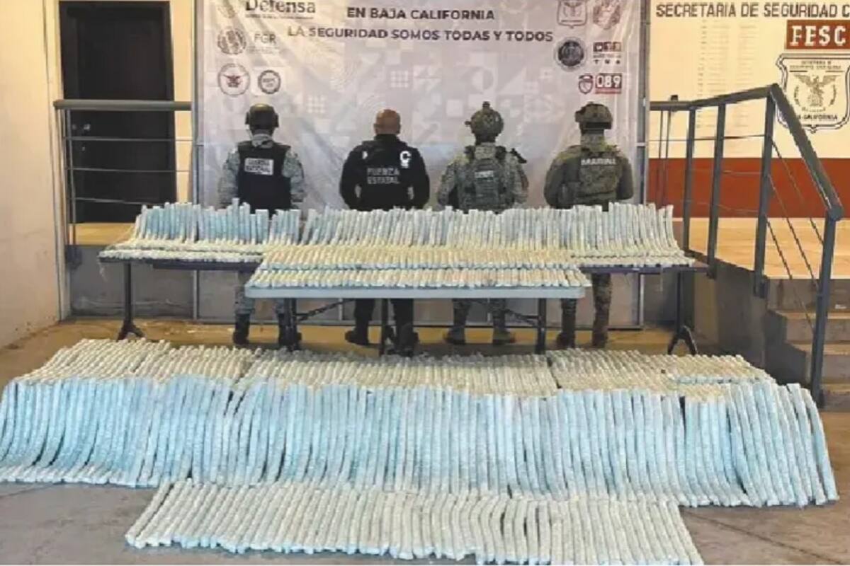 Abandonan camión con cargamento de droga en Tijuana