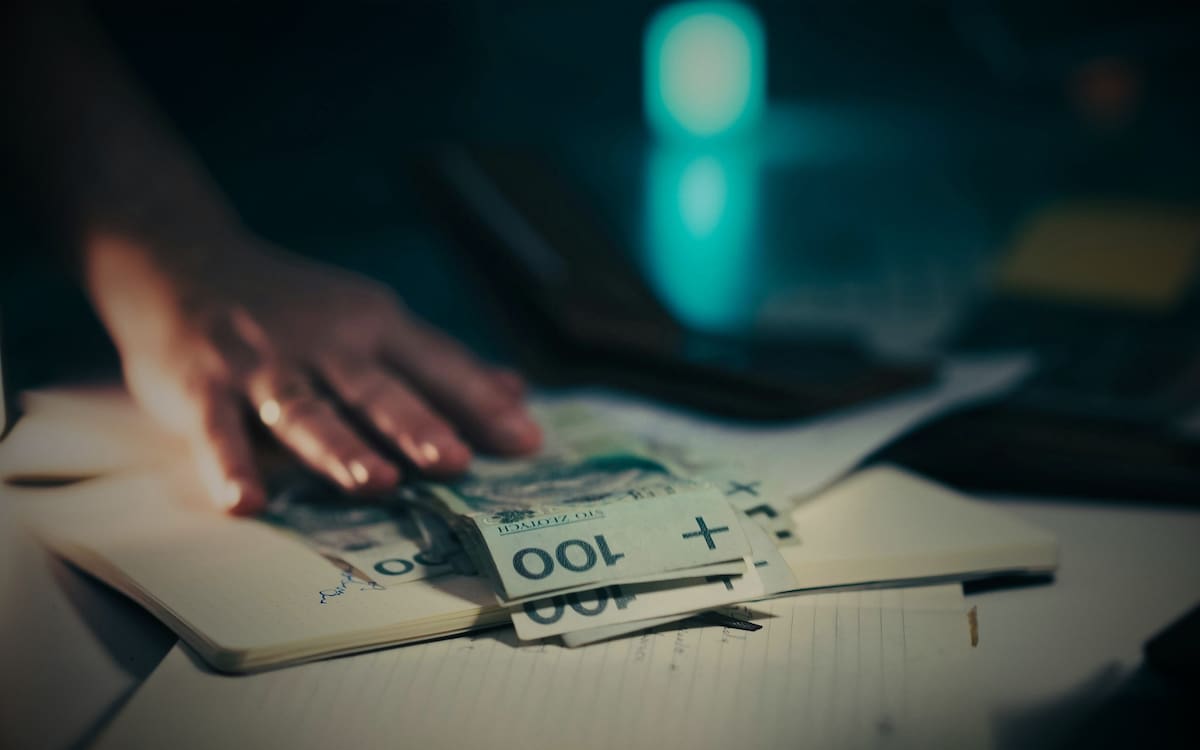 Una revisión detallada sobre las implicaciones legales del fraude procesal en México, los mecanismos institucionales para denunciarlo y los protocolos defensivos para el ámbito corporativo.