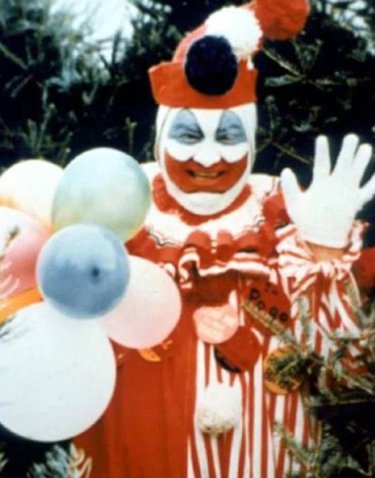 John Wayne Gacy vestido como "Pogo el Payaso", personaje que utilizaba para eventos infantiles y desfiles comunitarios.