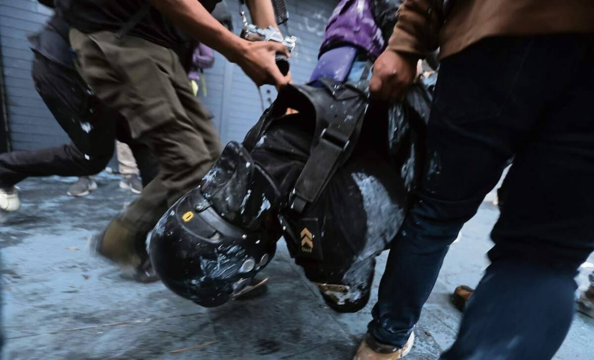 Dan de alta a 78 policías heridos en marcha del 2 de octubre; tres siguen delicados