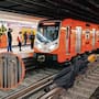 Más de 150 paraguas y 114 bastones o muletas han terminado en las vías del Metro CDMX durante 2026; estos objetos pueden causar cortocircuitos y obligar a retirar trenes de circulación