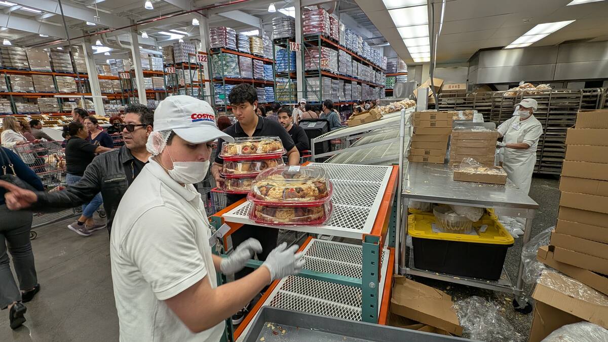 El sábado 4 de enero se desató la "fiebre" de las roscas en varias tiendas de HMO hasta agotarse. | Crédito: Julián Ortega