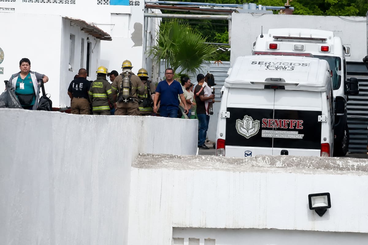 Supuesta fuga de oxígeno en hospital del Issste moviliza cuerpos de emergencia