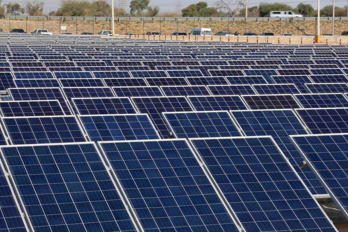 Segunda fase de planta solar en Puerto Peñasco al 67% de construcción: CFE