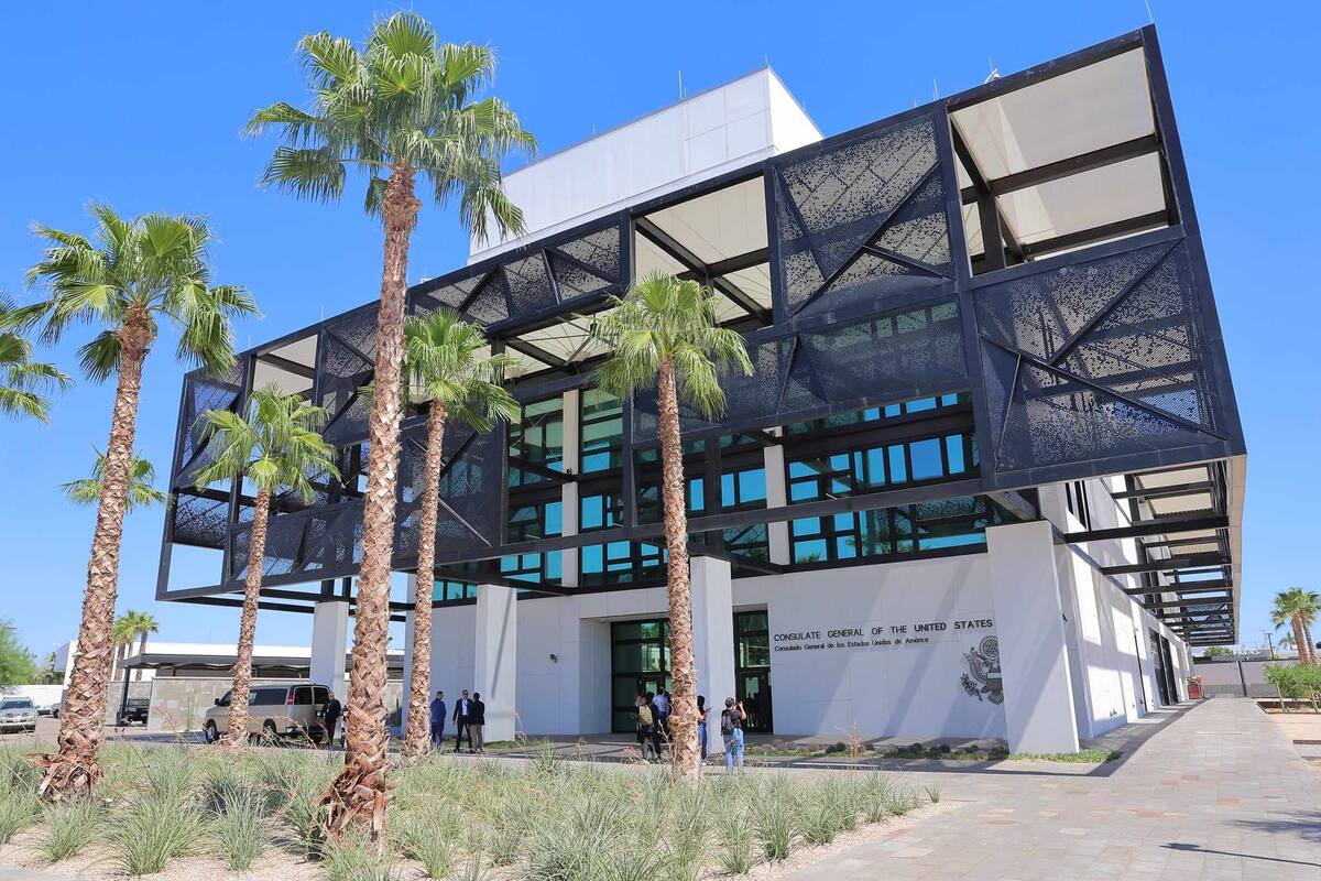 El Consulado General de Estados Unidos en Hermosillo opera desde ayer en las nuevas oficinas por el bulevar Navarrete. FOTO: ESPECIAL