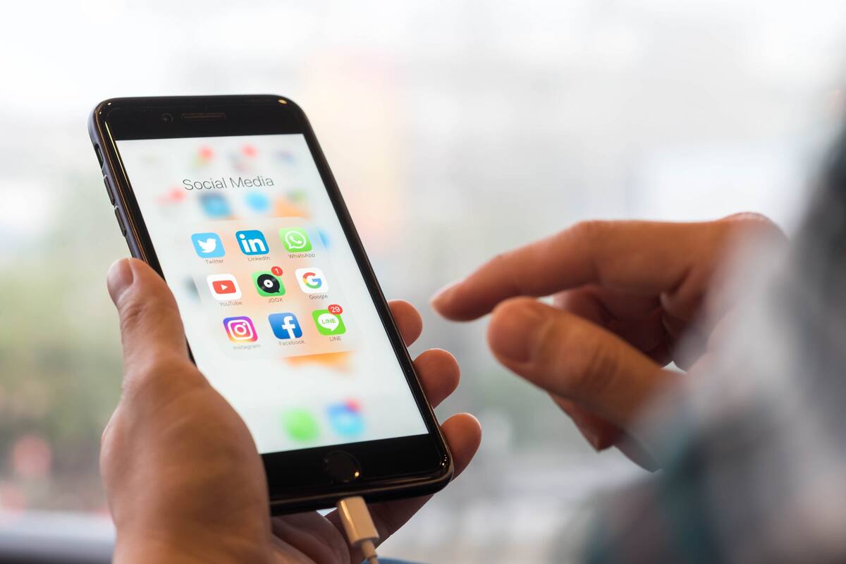 Destaca BC por uso de internet y celulares