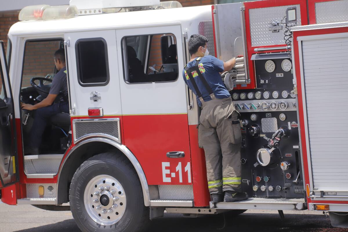 Incendio en supermercado de fraccionamiento La Rioja provoca daños; no hubo heridos