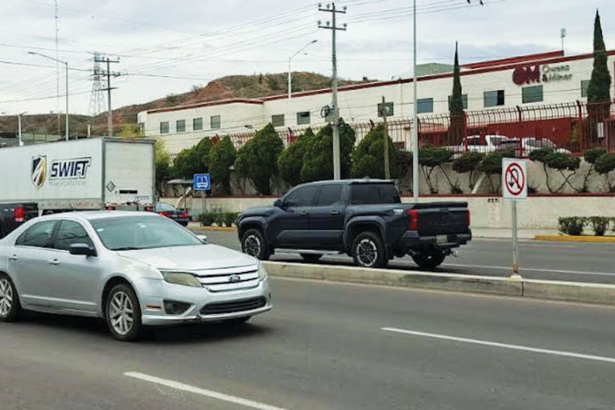 Buscan disminuir accidentes y tráfico en el Periférico Colosio de Nogales con nueva restricción vial