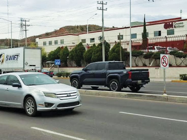 Buscan disminuir accidentes y tráfico en el Periférico Colosio de Nogales con nueva restricción vial