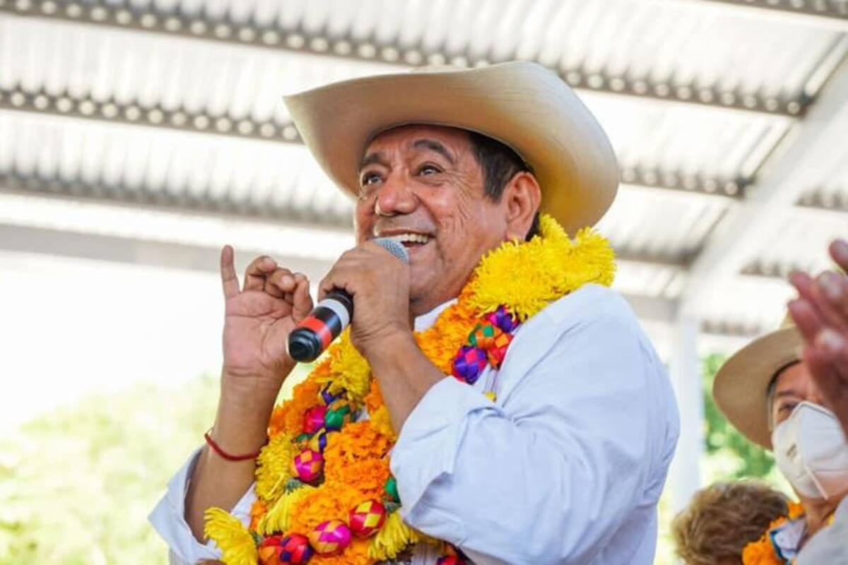 Salgado Macedonio sale en caravana hacia CDMX a impugnar resolución del INE