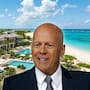 Bruce Willis convirtió tres hectáreas en el Caribe en un complejo de lujo con tres casas y cuatro piscinas que vendió por 27 millones de dólares antes de que la propiedad regresara al mercado por 37.5 millones