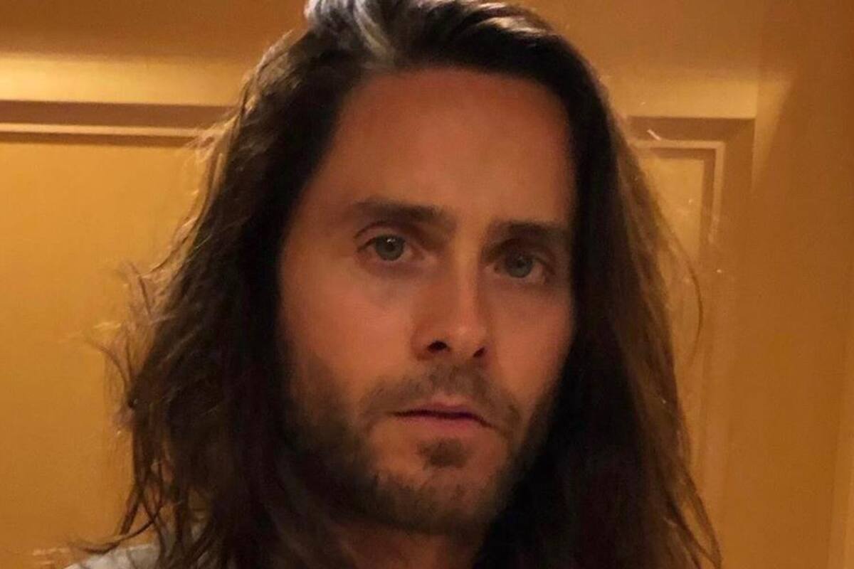 Jared Leto comparte su número de teléfono a sus fans