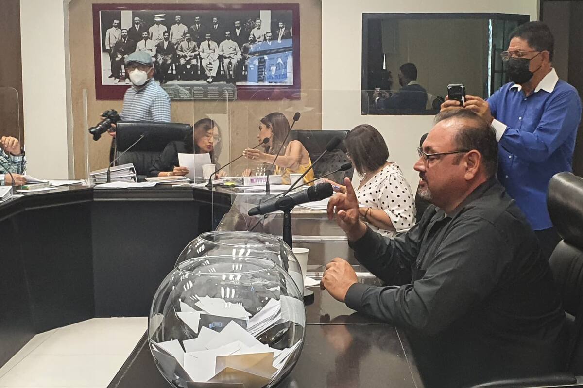 Entrevistan a aspirantes a ocupar el cargo de Auditor Mayor en el ISAF