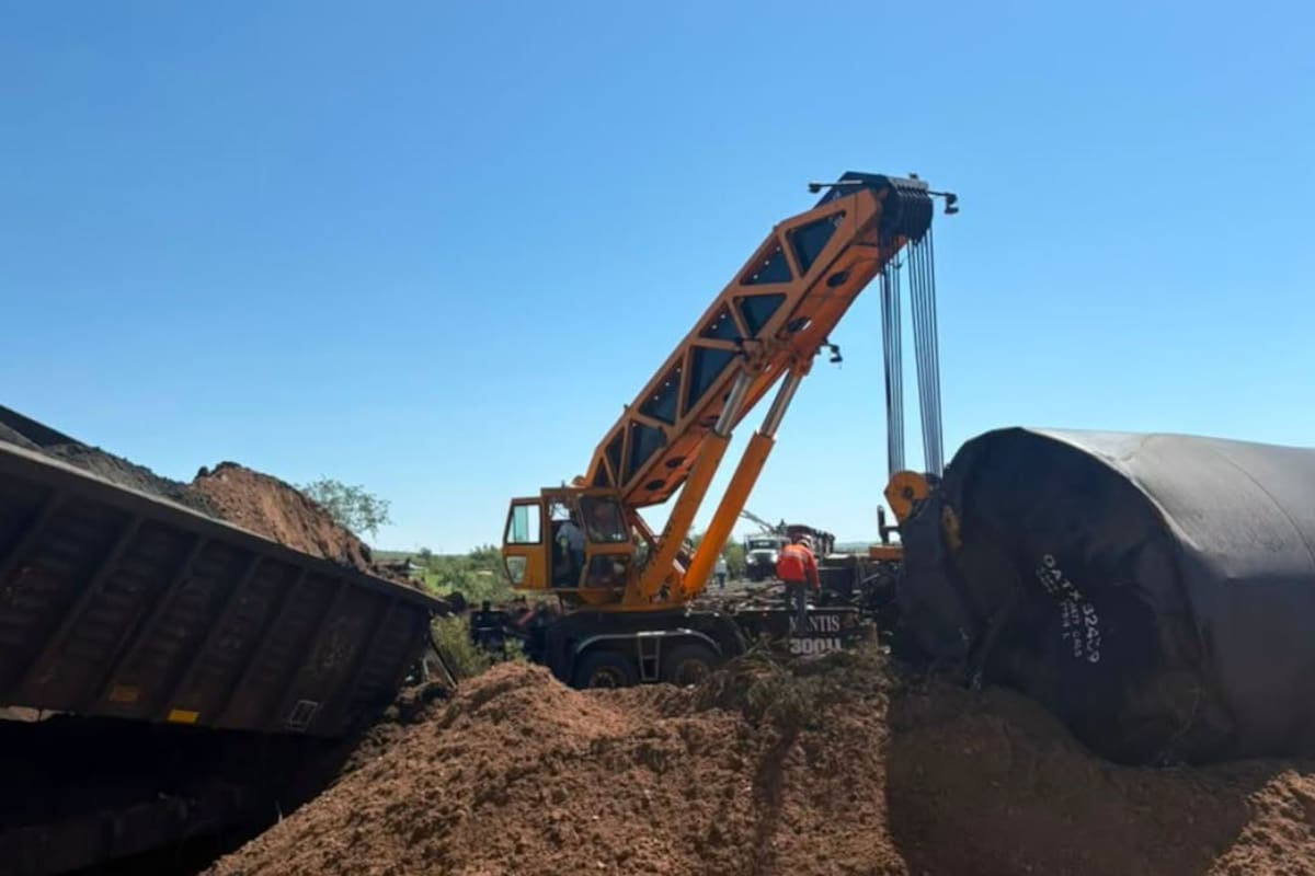 Tras derrame de Ferromex en Naco, Profepa clausura la zona e investiga posible infiltración del químico al acuífero