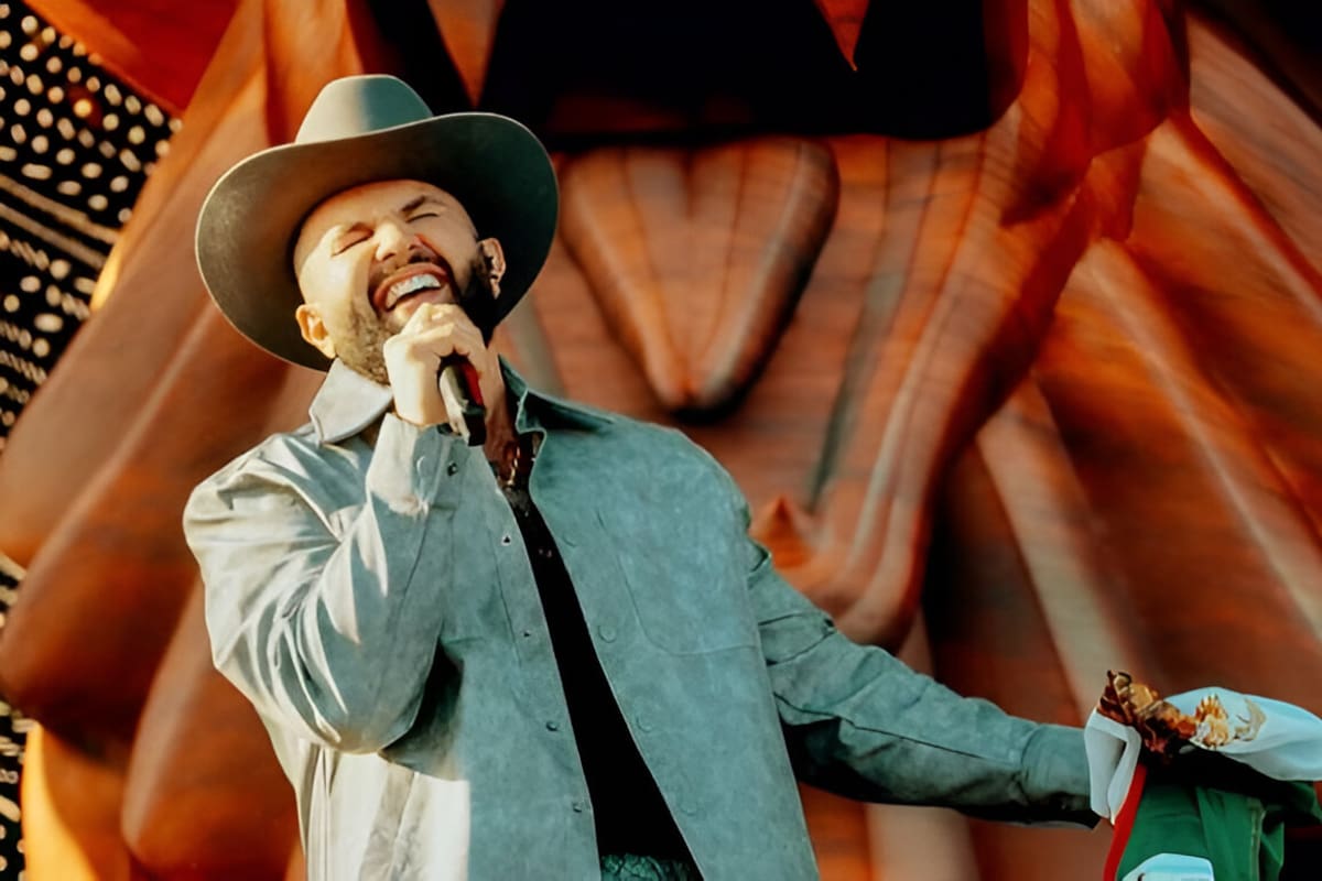 Carin León se presenta con éxito en el festival de música Country Stagecoach 2024