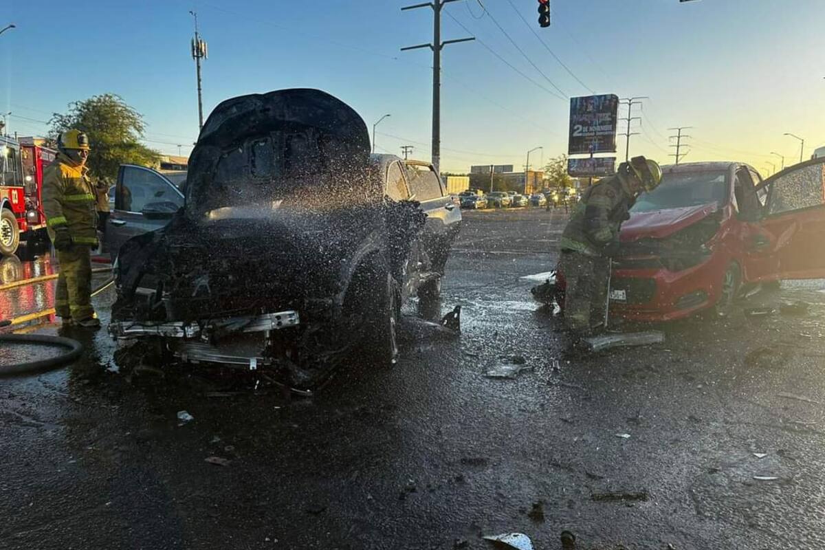 Conductor ebrio provoca múltiple choque y es detenido