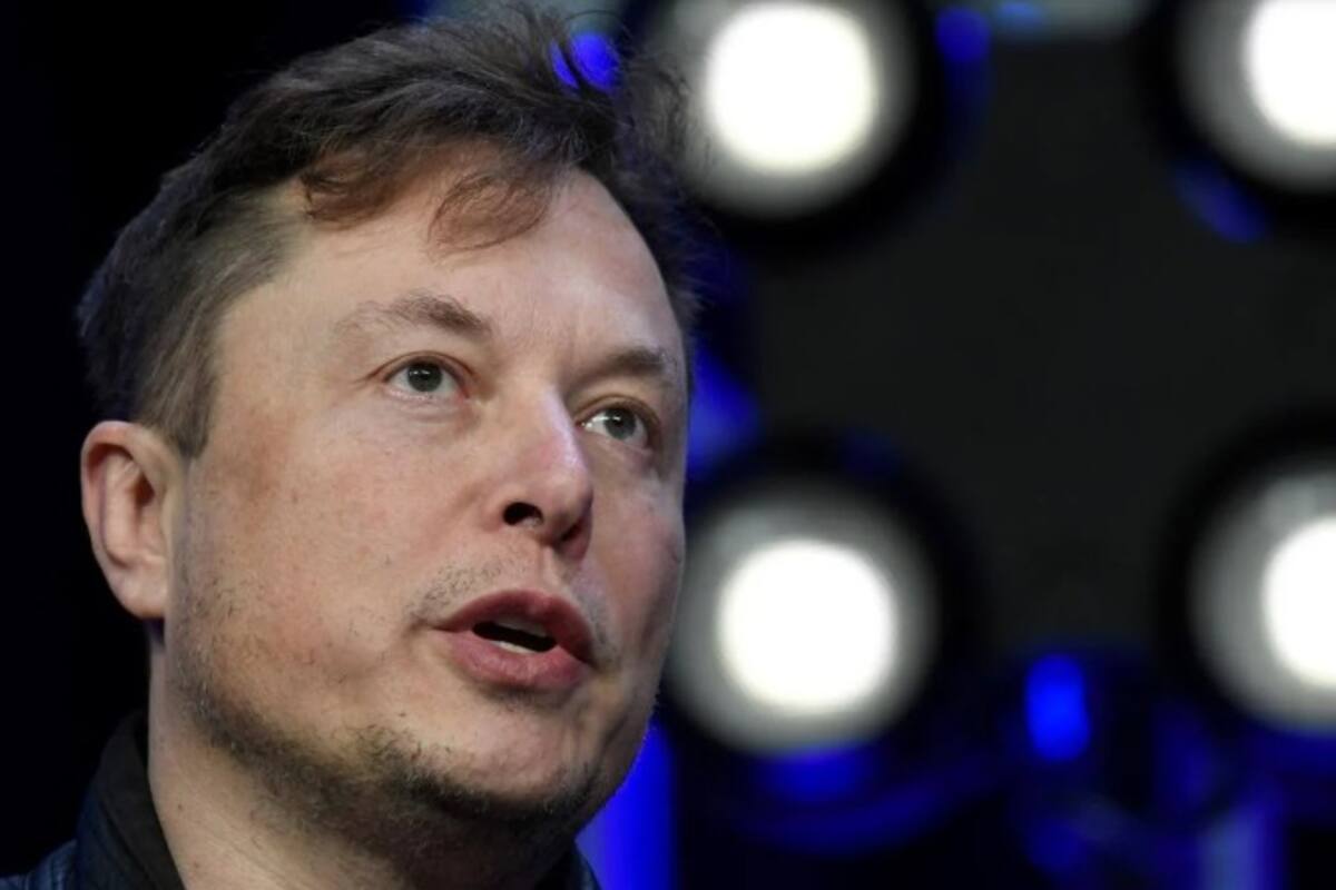 Elon Musk dice tener listo el microchip para conectar el cerebro a la computadora