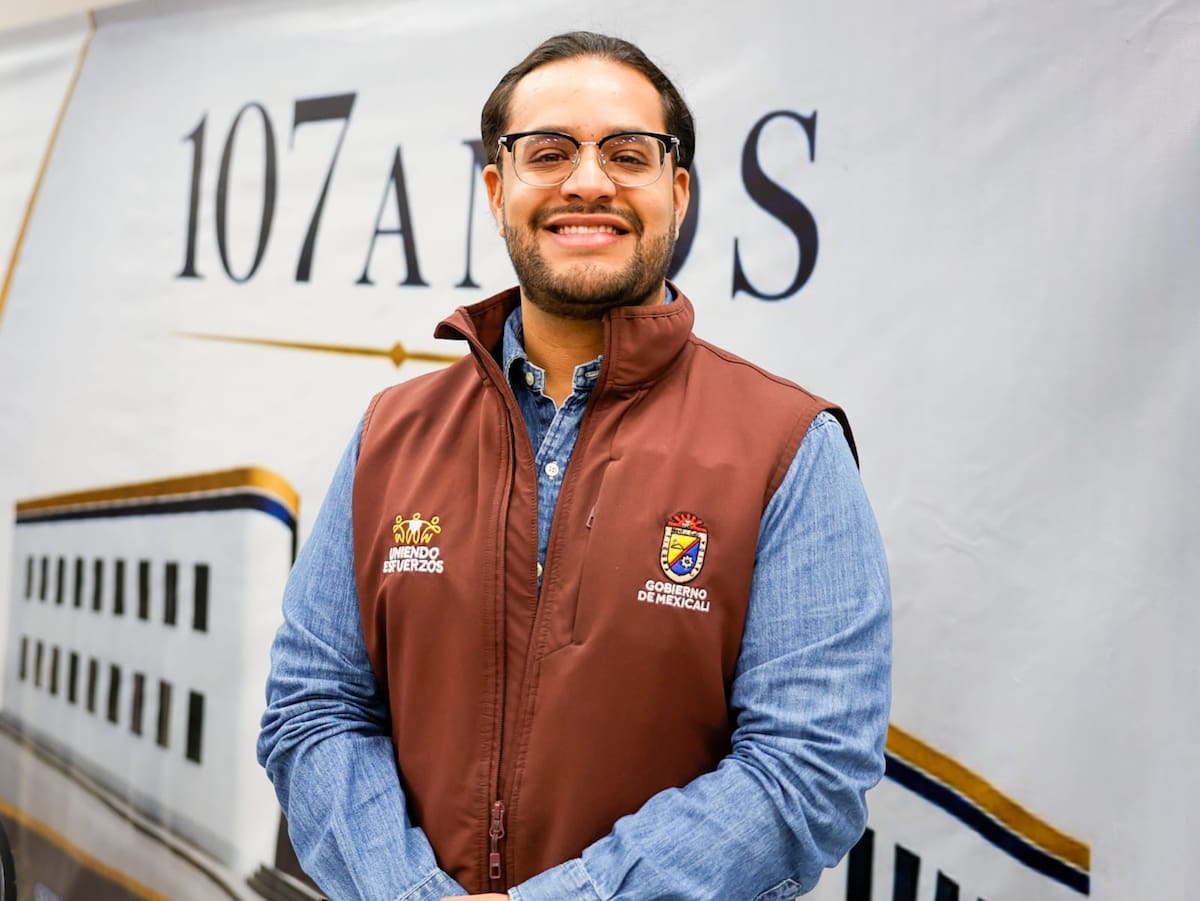 El coordinador de Fomento y Desarrollo Económico (Fomyde), Ismael Rodríguez Pérez, informó que antes del mediodía ya habían ingresado más de 350 personas en busca de un empleo formal l Foto: Fernando Guerrero
