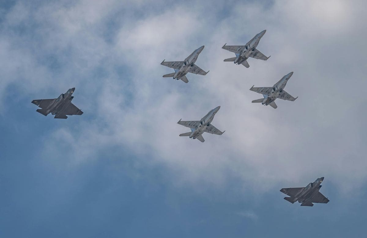 Pakistán activó por primera vez su pacto de defensa mutua con Arabia Saudita al desplegar aviones de combate en el reino. | Crédito: canva (imagen ilustrativa)
