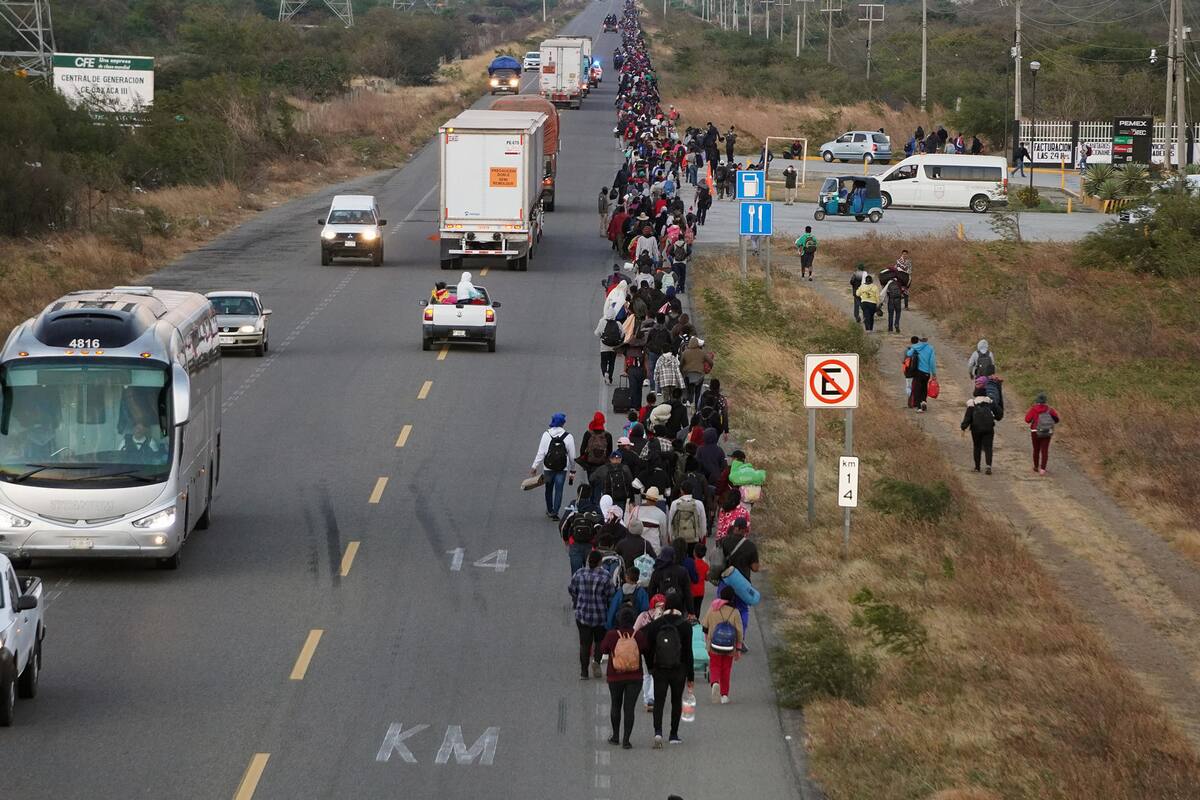 Caravana de migrantes ‘Éxodo de la pobreza’ avanza por Oaxaca donde permanecerá tres días