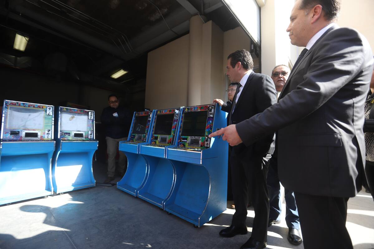 Decomisa Fiscalía 145 'minicasinos' en todo el Estado