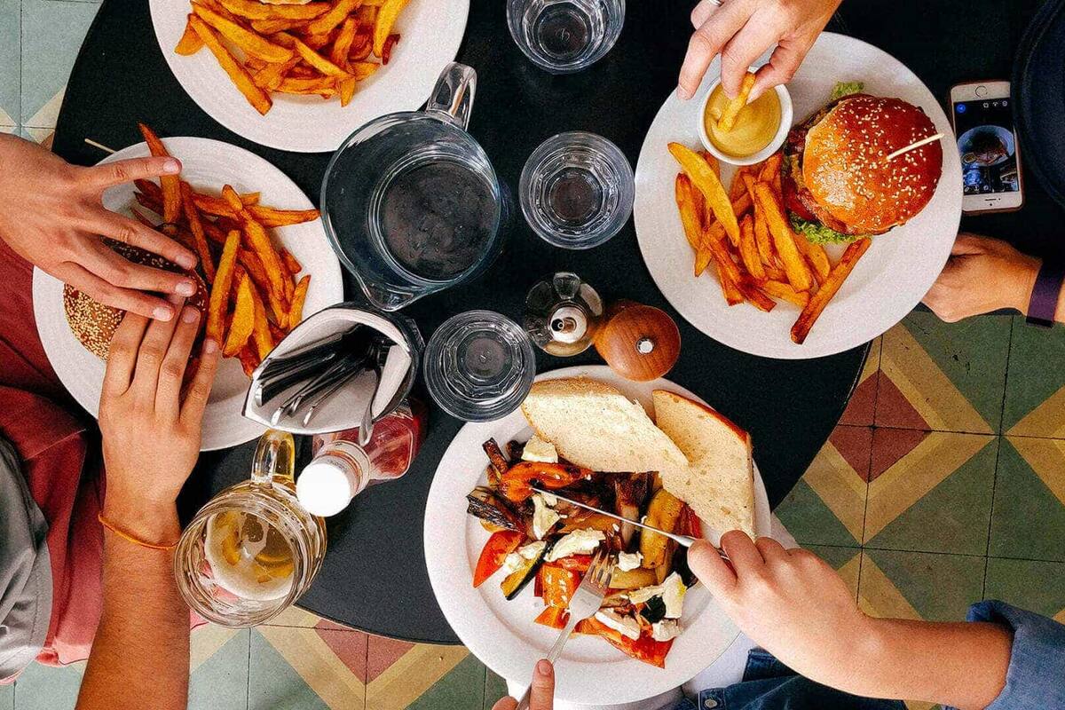 Conoce algunos alimentos que combaten la acidez estomacal