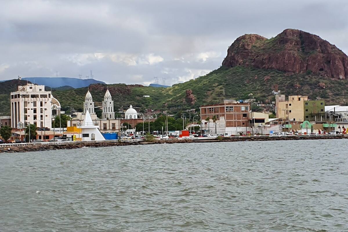 AMLO prevé lista modernización del Puerto de Guaymas para junio; inaugurará carretera ese mes