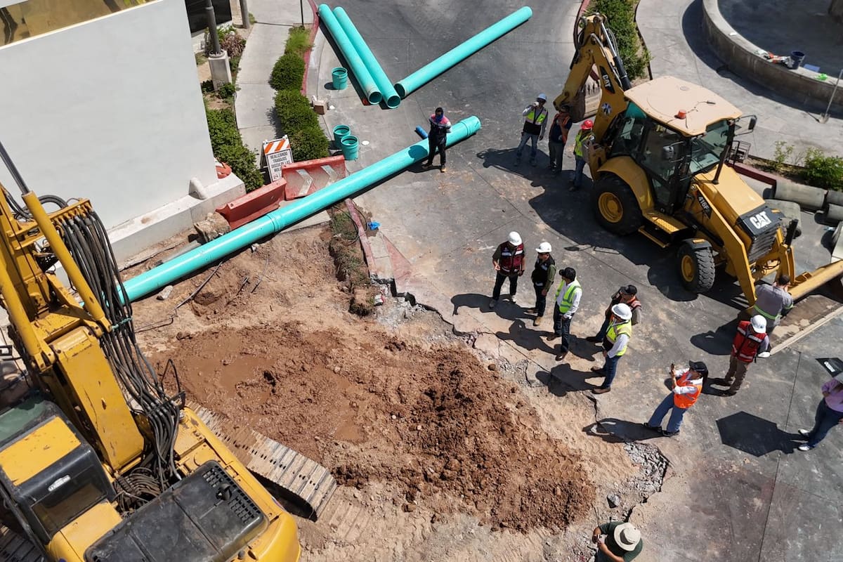 CESPM trabaja en la reparación de colector sanitario en Gran Vía