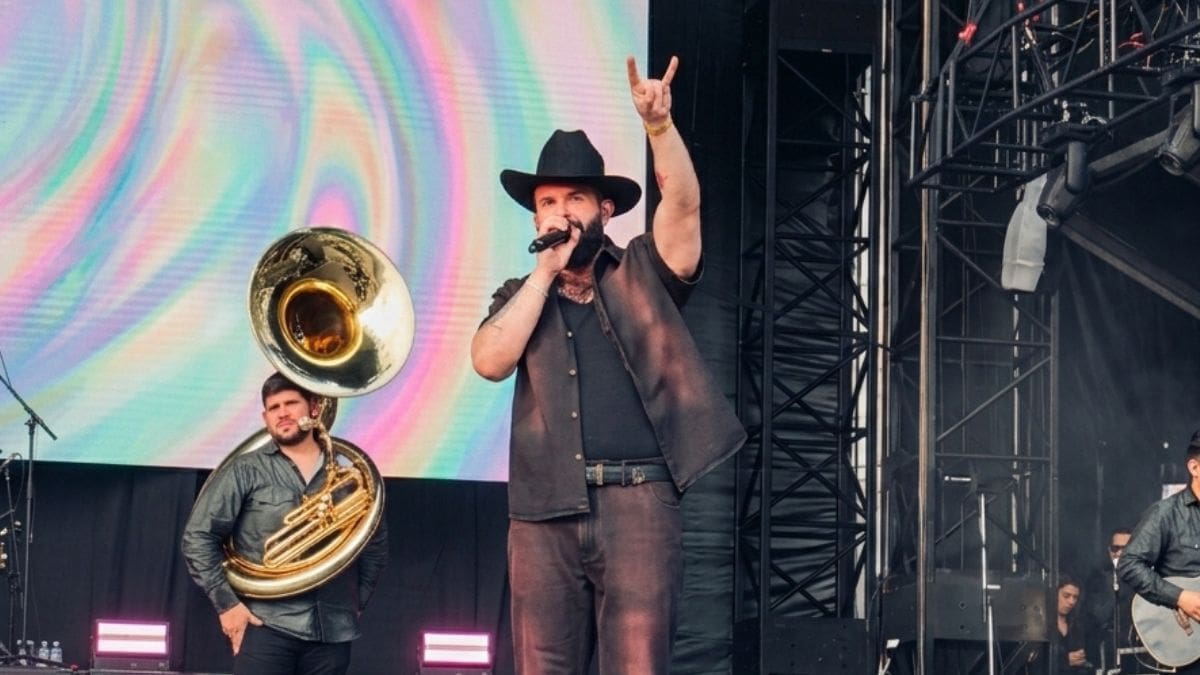 ¡Carín León debuta en Japón!; así fue su presentación en el Summer Sonic de Osaka