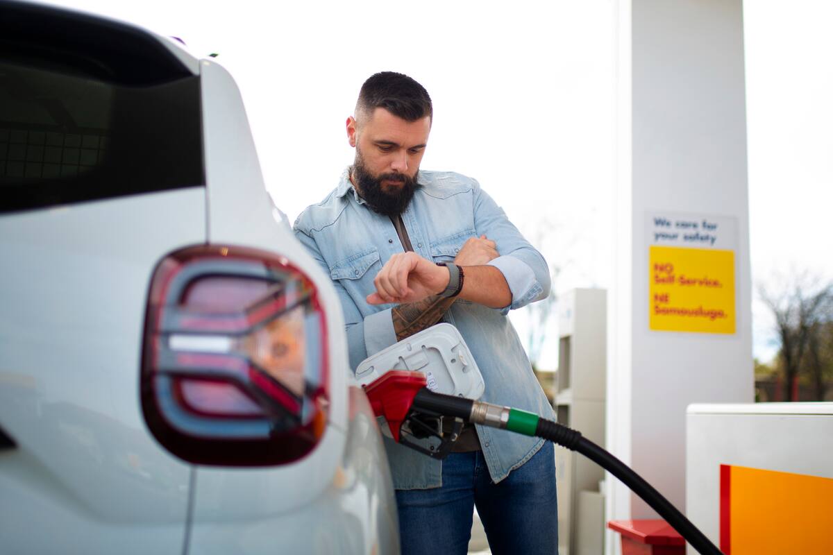 Profeco da a conocer los precios promedio de los combustibles nacionales