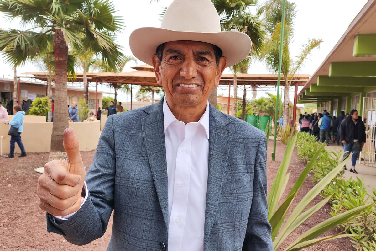 Vota Alfredo Aviña, candidato independiente de San Quintín