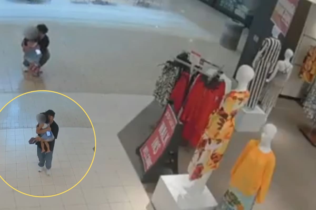 Video muestra el momento exacto en que un hombre secuestra a una niña en la zona de juegos de un centro comercial