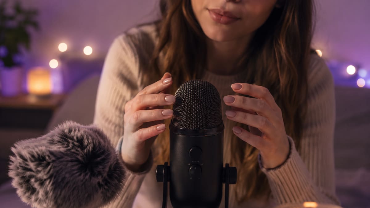 ASMR y salud mental: qué dice la ciencia sobre sus beneficios para reducir ansiedad y mejorar el sueño