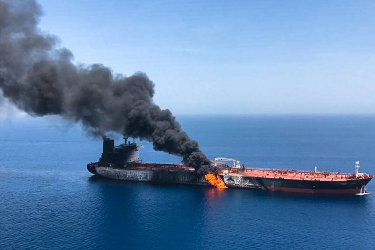 Petróleo se dispara tras ataques contra buques en el Estrecho de Ormuz