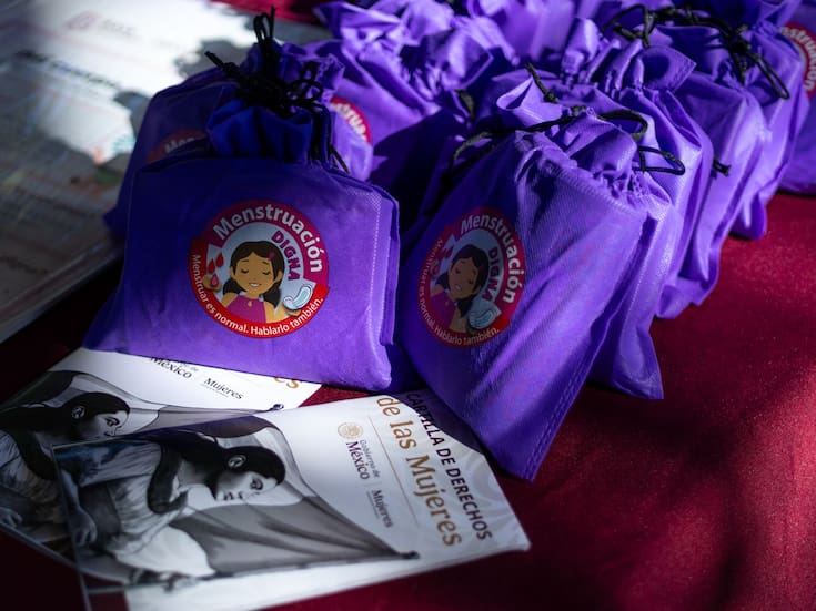 Arranca en Mexicali entrega de kits menstruales a alumnas de secundaria en BC