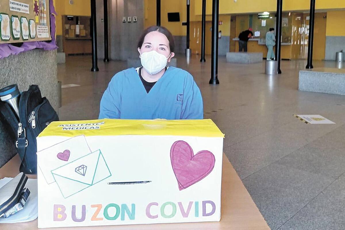 Ayuda a pacientes Covid a recibir cariño de sus seres queridos